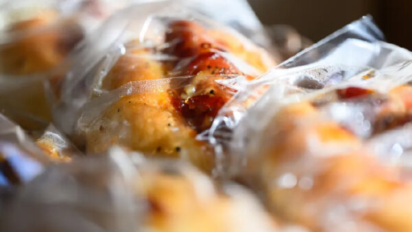 惣菜パン　240円〜